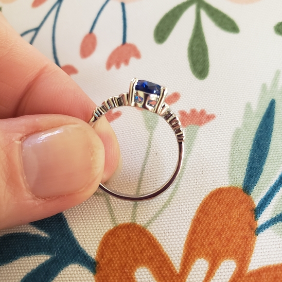 1/2CT BLUE TOURMALINE OVAL BRILLIANT CUT SIMPLE RING - Picture 4 of 12